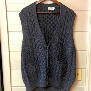 Blarney Woollen Mills Made in Ireland Wool Sweater Vest Gray Size XXL.